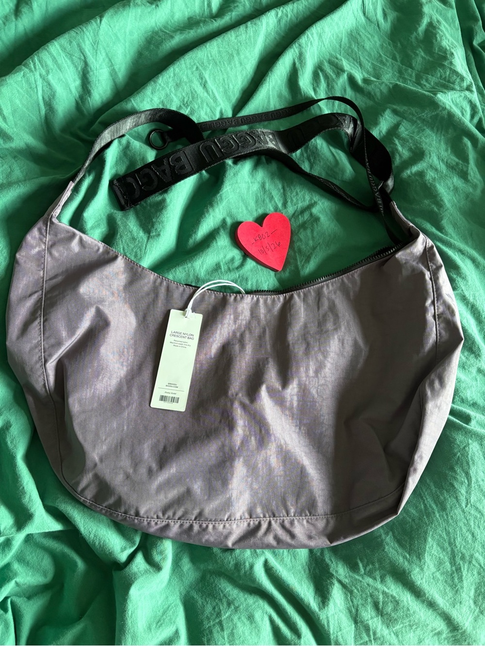 BNWT Dusty Violet Baggu Large Crescent